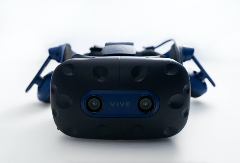 VIVE Pro 2 Full Kit headset HTC VR Zone